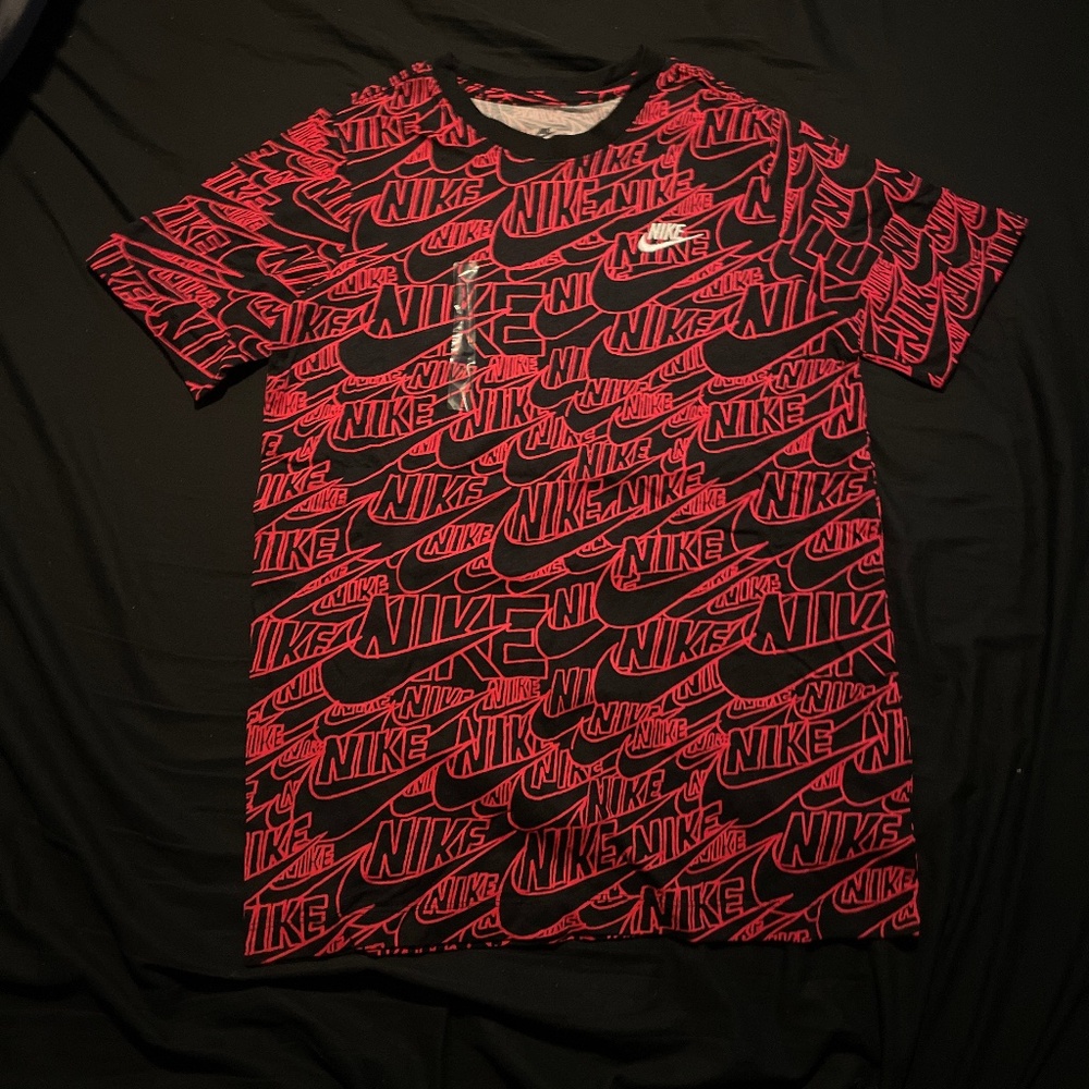 Boys Nike Tee size XL